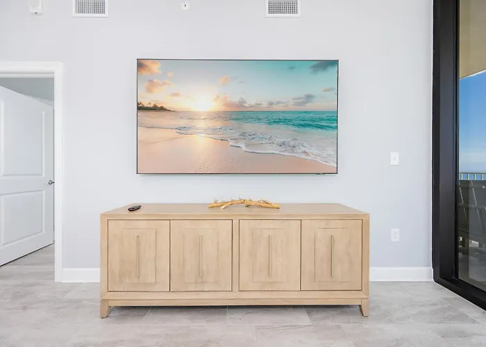 Four-bedroom Gulf Shores