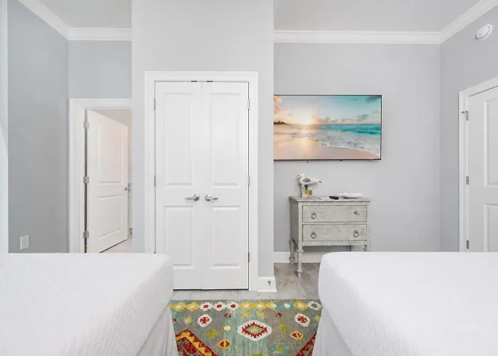 Four-bedroom Apartment *