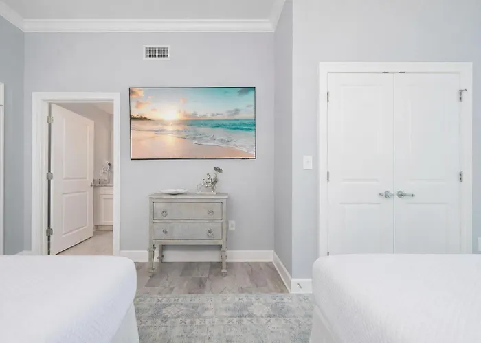 Four-bedroom Apartment Gulf Shores